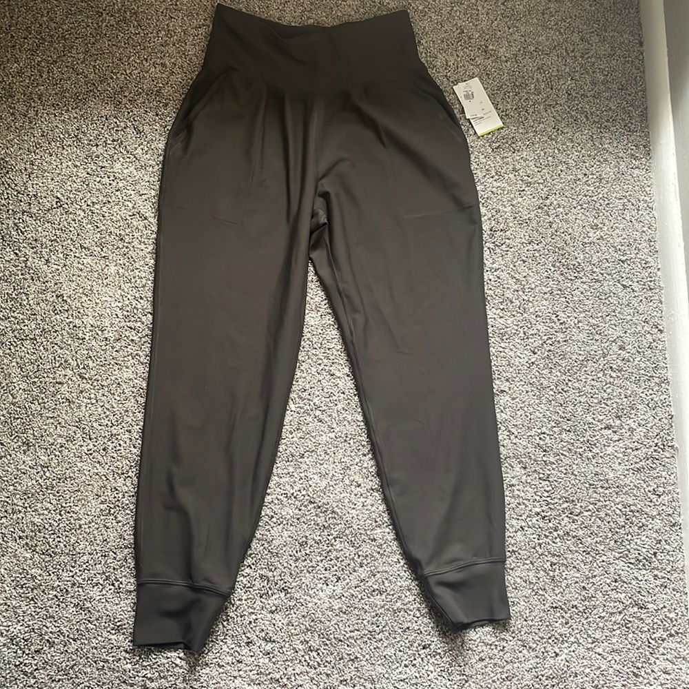 Old Navy Joggers NWT